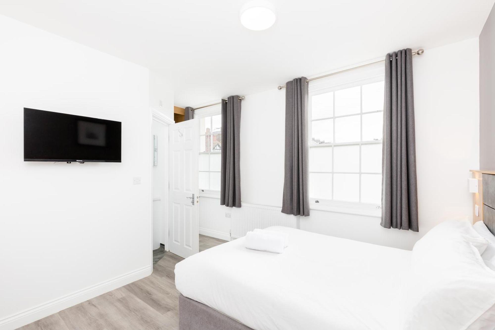Marvel Apartments ليمينغتون الغرفة الصورة